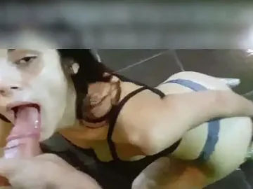 argenta masturbandose en tacos facial 1734191177