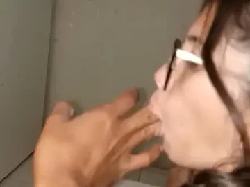 escandalo video intimo filtrado de modelo argentina karelyz mendoza 1733441680